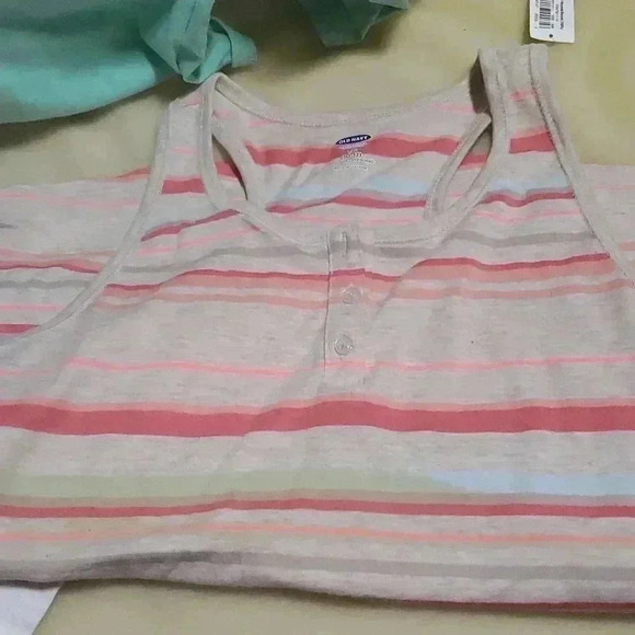 Pre-bundled Old Navy & Target Bundle of girl shirts - Picture 8 of 9